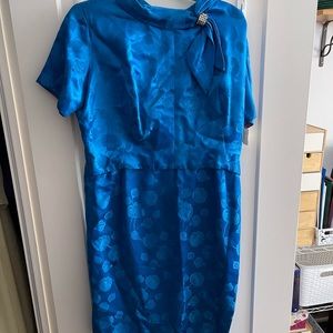 Exquisite vintage couture dress in near-new condition.—sized like a modern 14-16